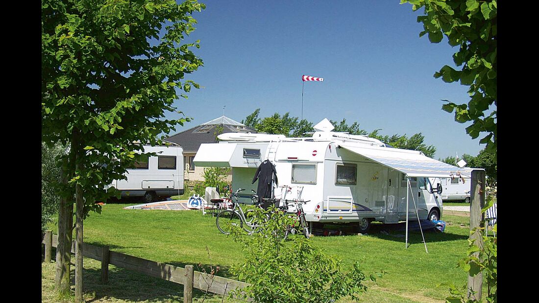 Camping Wulfener Hals bietet vom Wassersport über den Golfplatz bis zur Skaterhalle ein lückenloses Angebot.