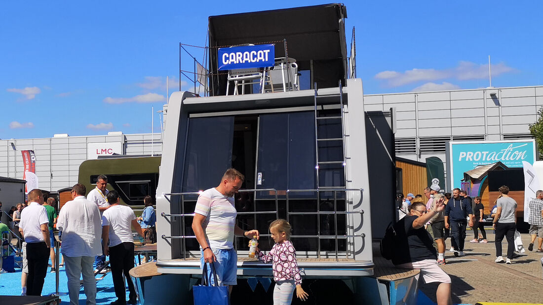 Caracat Hausboot - Schneider Caravaning
