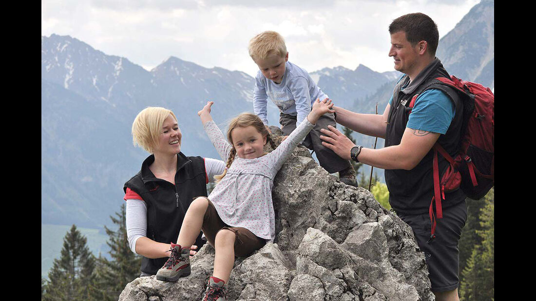 Die Vorfreude auf den Urlaub mit der ganzen Familie steigt – aber wohin soll die Reise gehen? Bayern Tourismus gibt nicht nur Antworten, sondern auch Vorschläge mit auf den Weg nach Süddeutschland.