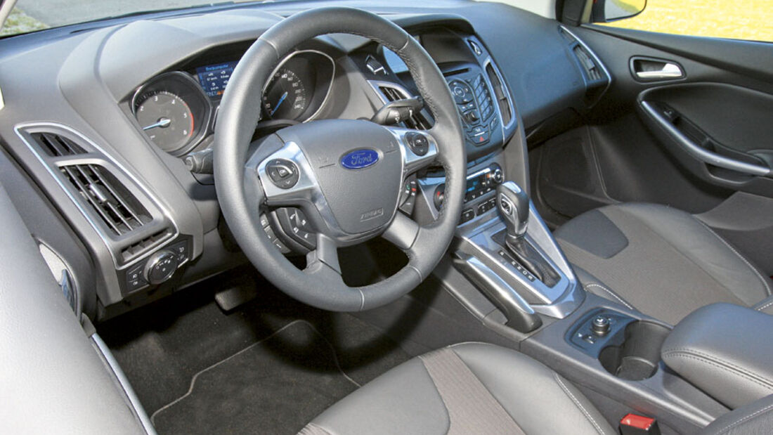 Ford Focus 2.0 TDCI Turnier - Cockpit