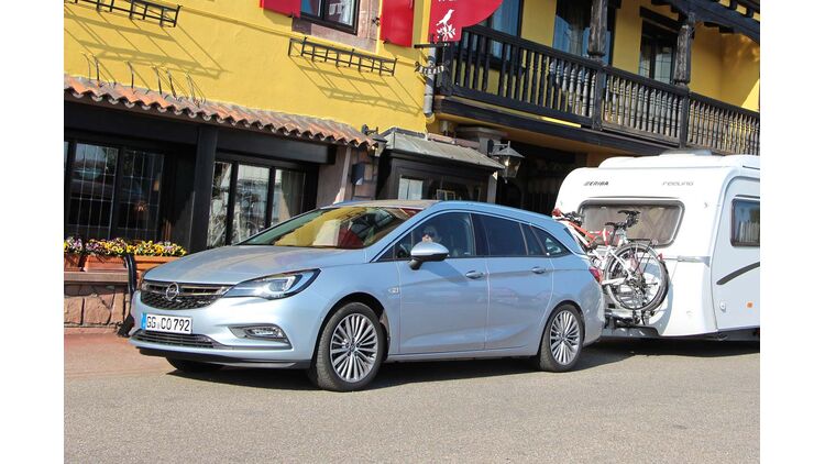 Opel Astra Sports Tourer Im Zugwagentest Mit Viel Zugkraft Caravaning