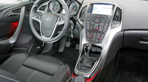 Test: Opel Astra 2010