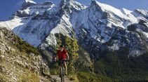 Zum Freizeitprogramm der Goldenwood Lodge gehören Touren mit dem Mountainbike.